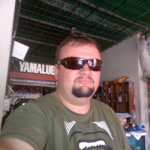 MarcosMedina25's profile picture. Comerciante, Autorizado de Motos Yamaha, Honda y Suzuki, trabajando con honestidad para que mis dos bellas hijas sean mujeres grandes en esta gran Vida