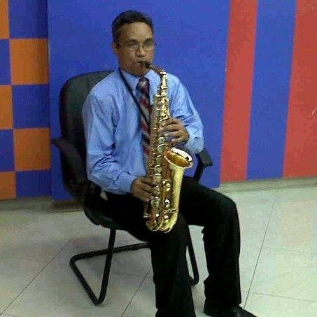 Abogado, musico, poeta, pensador, comunicador CEO Jose Ramon Peña SRL.