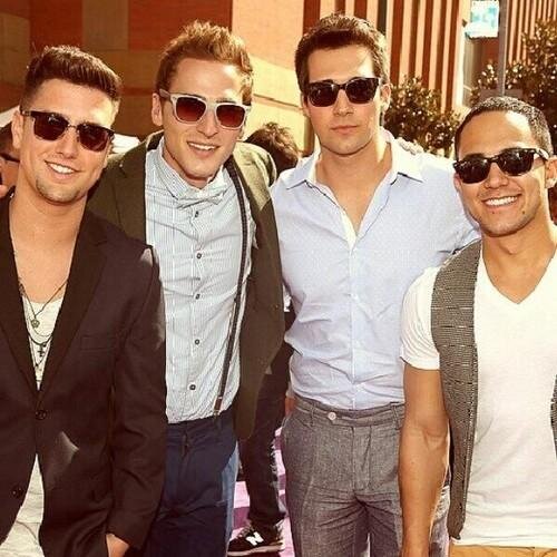 WELCOME TO RUSHER FAMILY!♥ WE LOVE BIG TIME RUSH! created by 2 crazy rushers who stay in different countries