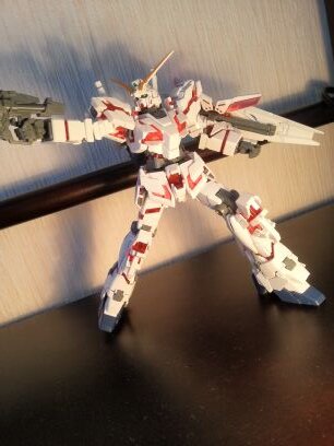 ガンプラをシコシコと作ってる大学生 フォロー等ご気軽にご自由に！！ まだまだにわかですが   積みなう