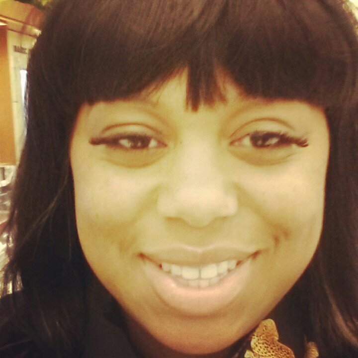 pinkyonce's profile picture. 