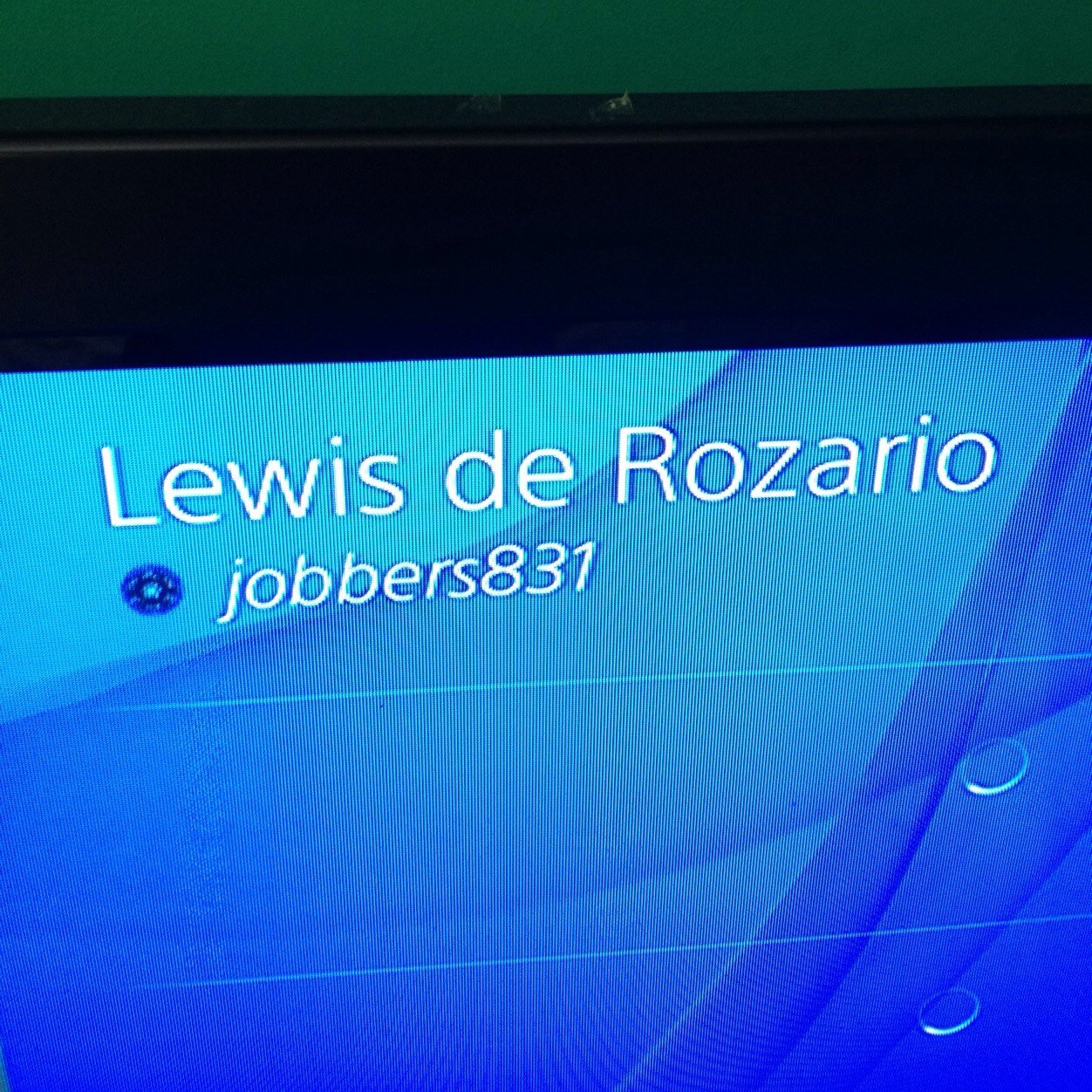 Check out my youtube http://t.co/liGfwPxXYs subscribe me ill sub back. Follow me on twitch i stream daily :) http://t.co/TA76WJQOhr