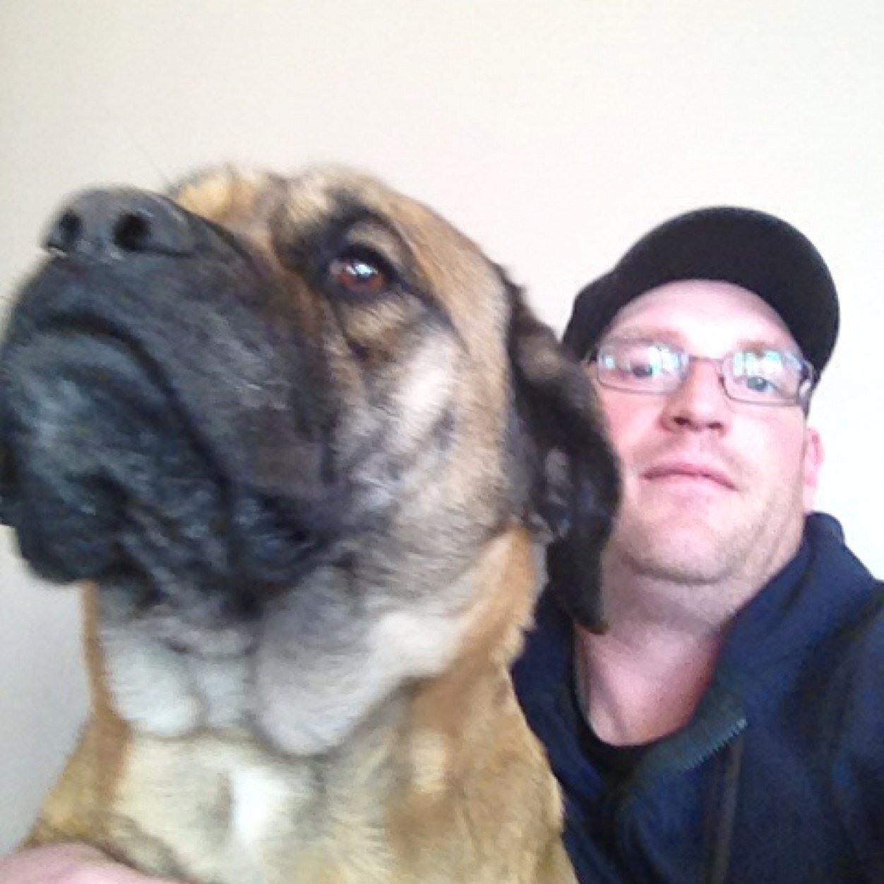 WoodElton's profile picture. 