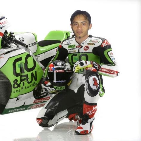 ronnkyy's profile picture. I am design and manufacturer of leather shoes, bags, and jacket.