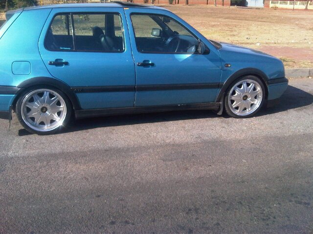 maeratshiri's profile picture. Thy say a sentimentalist is1 who deserv to have a luxury of #emotions# wthout paying 4 it@cubaforce626