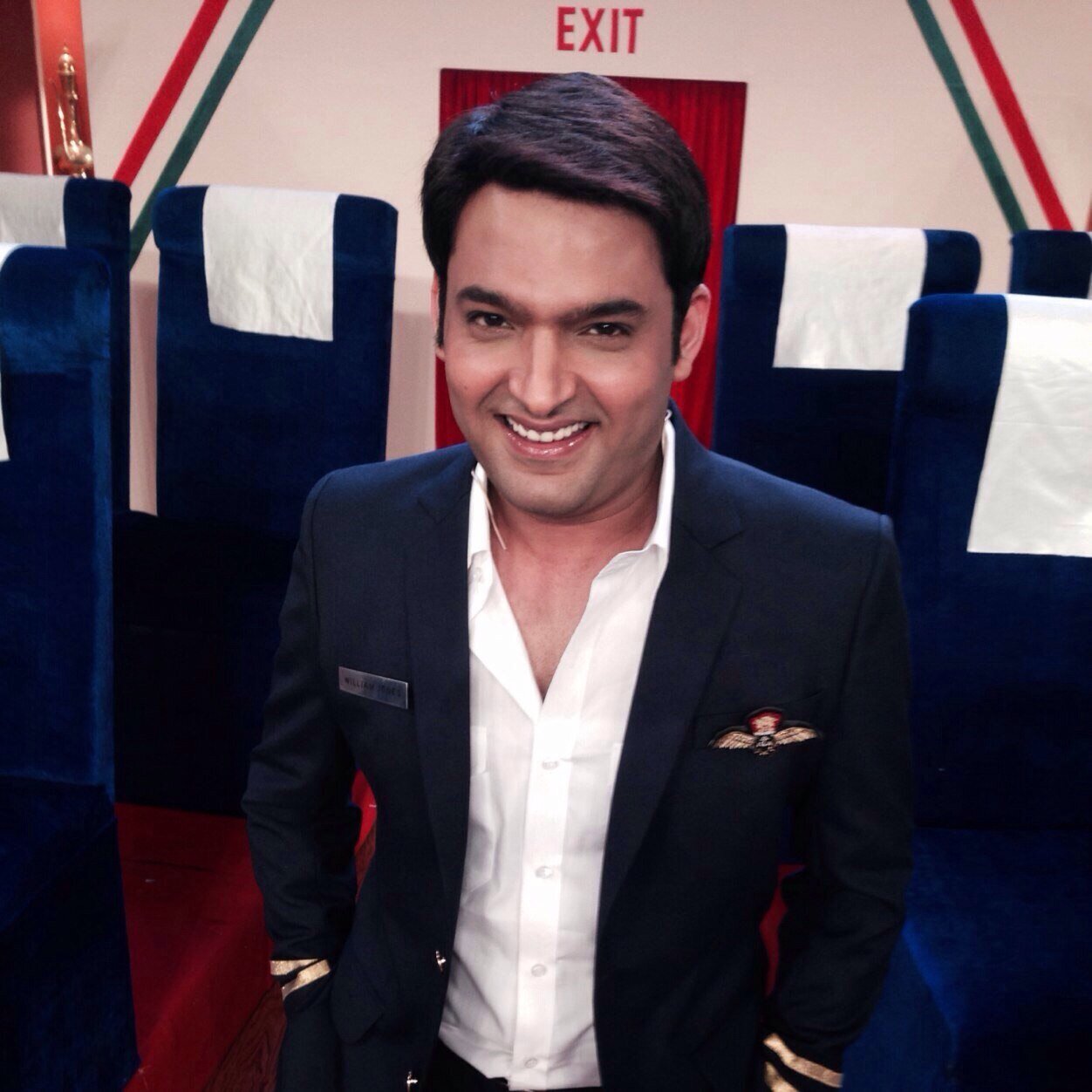 This is true dedicated unofficial account to @kapilsharmak9 who loves to make ppl laugh... ..facebook.com/pages/Kapil-sh…