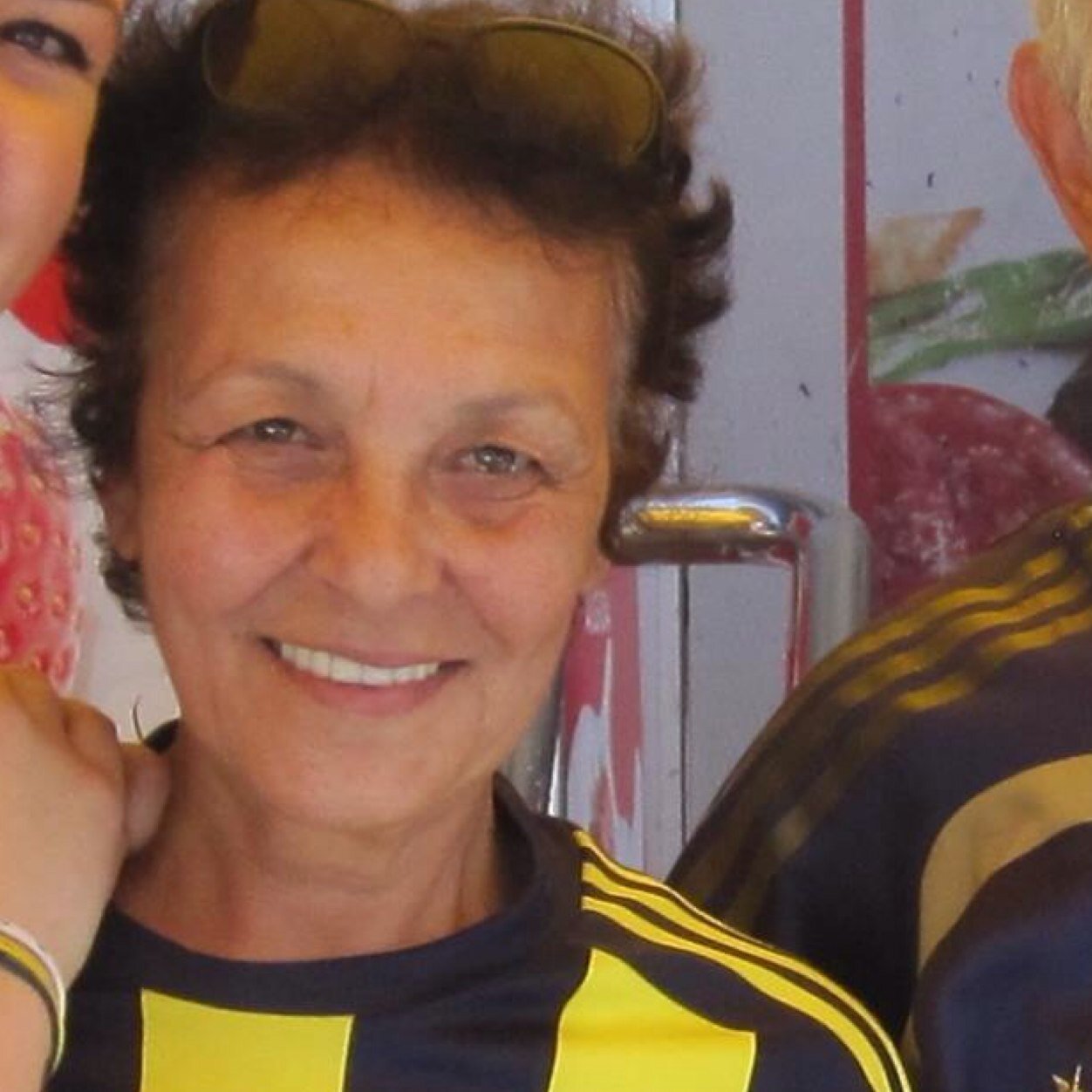 Dağcı, hayvan sever, çevreci, Atatürkçü, devrimci Fenerbahçe'nin ilk kadın amigosu