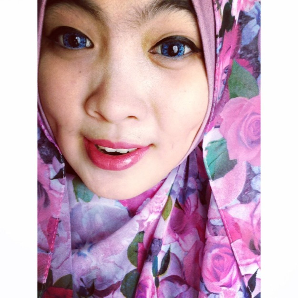 Owner of Rainbow Secret Shop beautycare supply~
