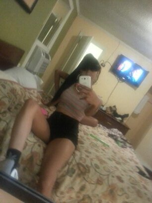 niecy_boowh's profile picture. -' niecy_boowh ...[[shanice]] !! love my life .& NEVER goin tew let any one brinq mhe down :)