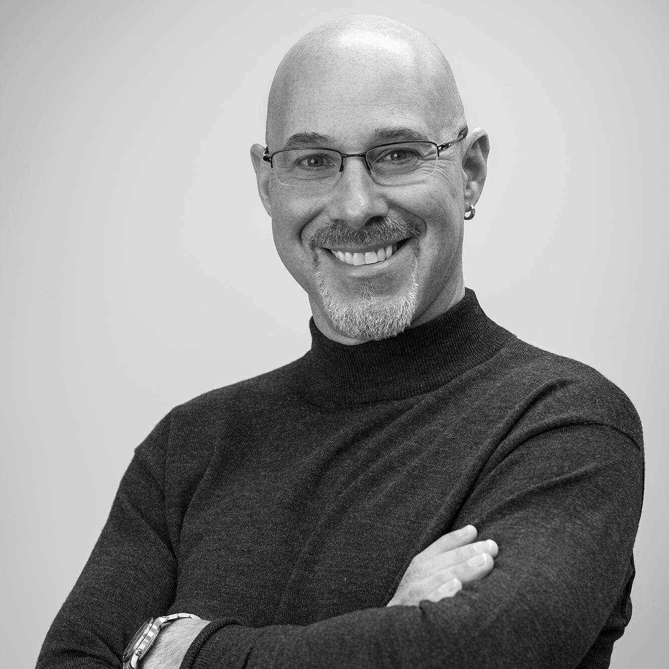 Orthodontist. Speaker. Consultant. Best selling author. Dr. Glaser is an internationally recognized expert in Invisalign for teens and adults. #dogecoin