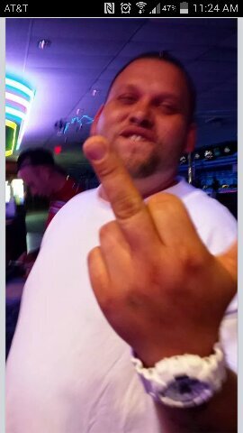 rleverette82's profile picture. 