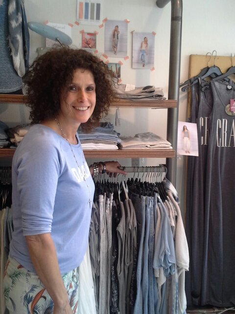 Trendy modezaak voor dames en heren. Met de damesmerken:Dept-Object-Desigual-G-star- Nümph -Maison Scotch en voor de heren: G-star- Scotch&Soda- Pme legend.