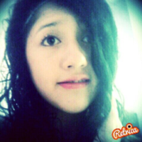 No te preocupes x las personas de tu pasado x alguna razón no están en tu futuro ;) :)