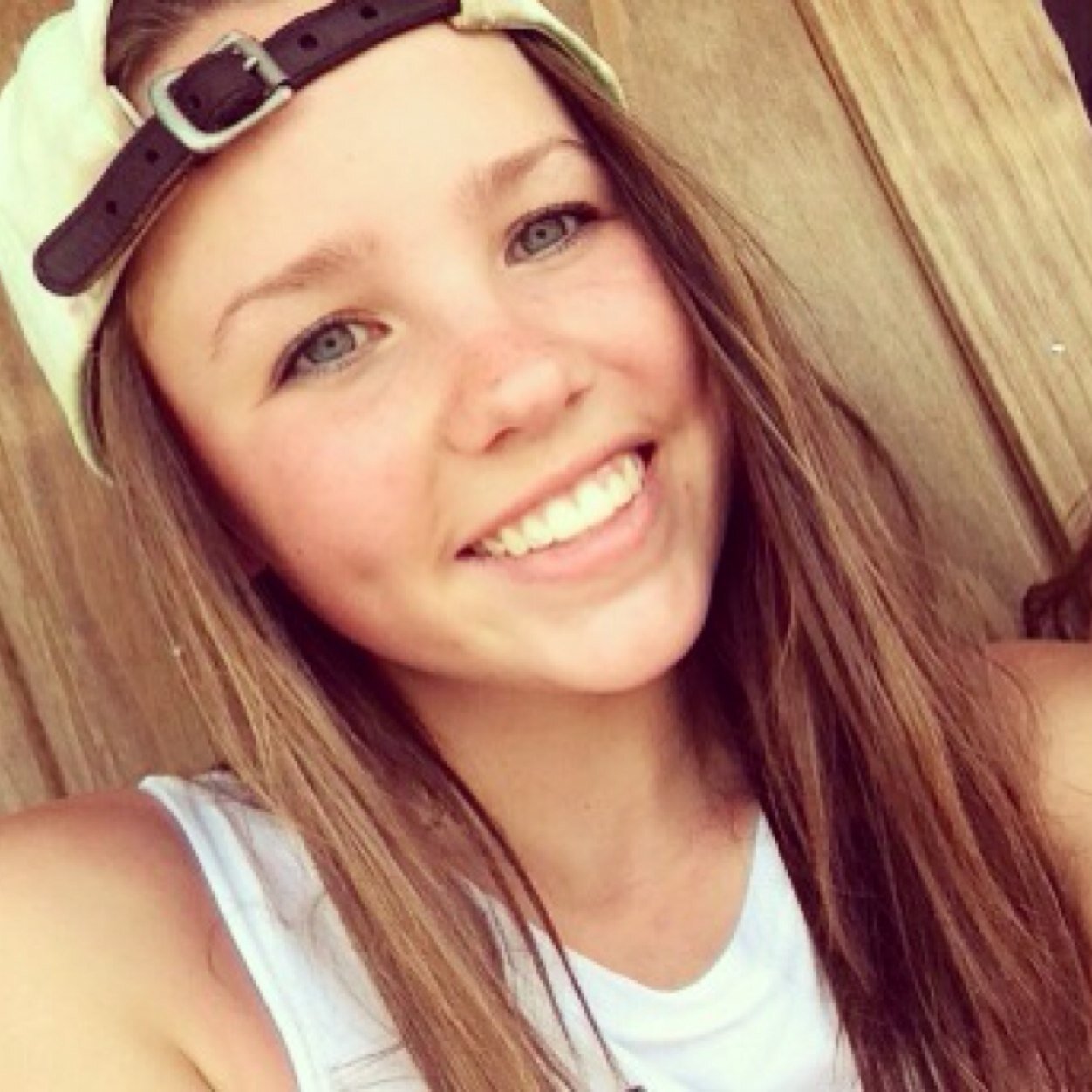 Xninabosch's profile picture. No matter what goes on in life, All you have to do is believe in yourself and everything will be better.”