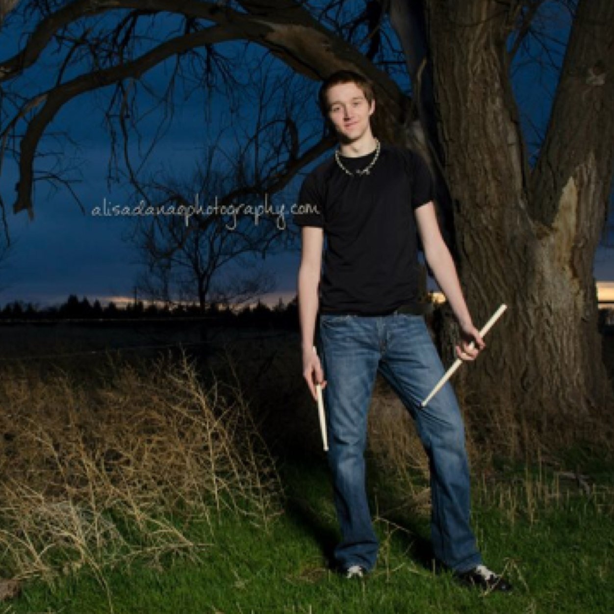 KurthJohnd's profile picture. Life is a rose. It's beautiful no matter how you look at it. That girls my rose.