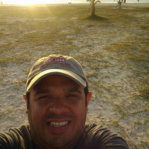 robletomichael's profile picture. Defensor de la honestidad y amante de la verdad