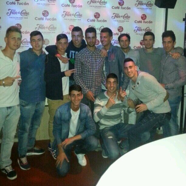 Lucha por lo que quieres muere por lo que amas.