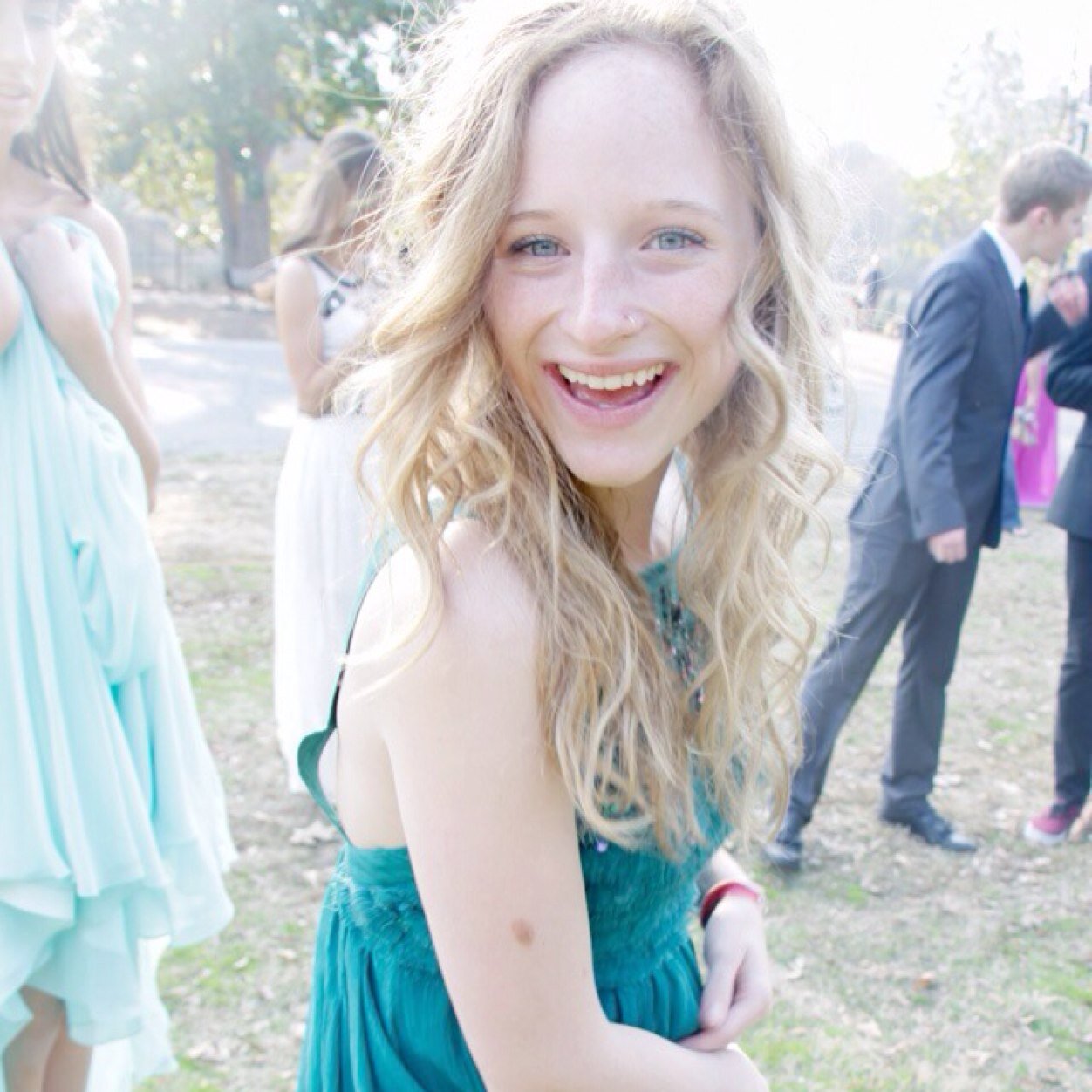 Ashhhh_e's profile picture. We live and move in Him, cant get away from Him.