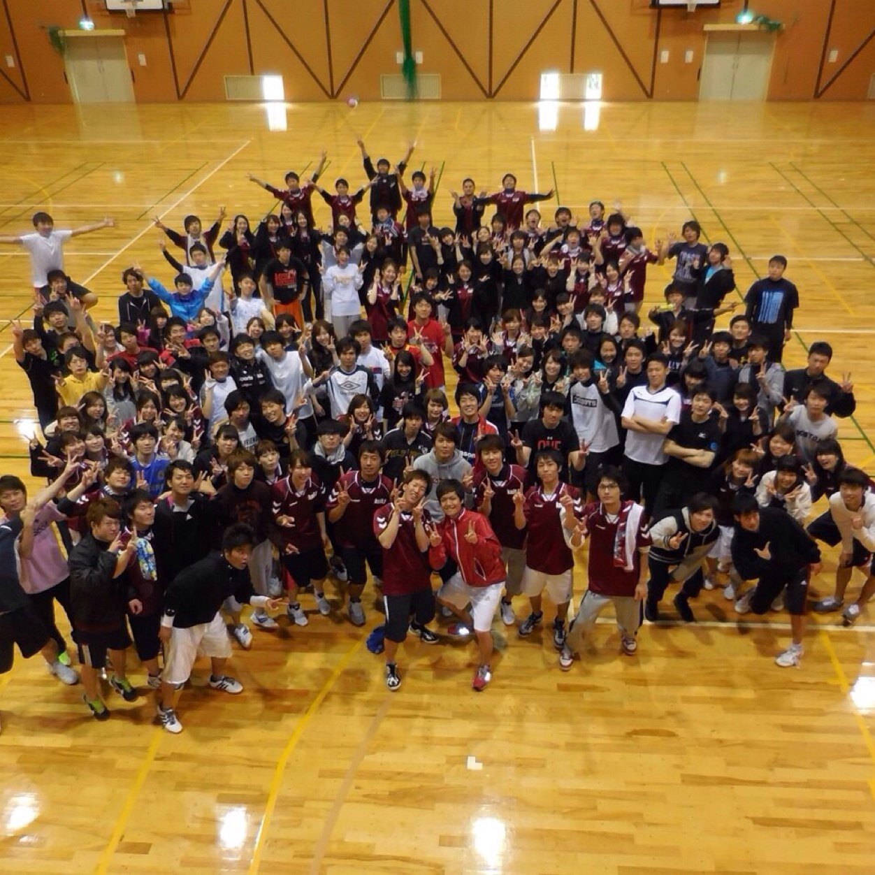 同志社大学スポーツサークルknit! 質問等はDMでお願いします。 アメブロ:https://t.co/wjyjUgowEX 新歓についての質問は@knit_2016まで！
