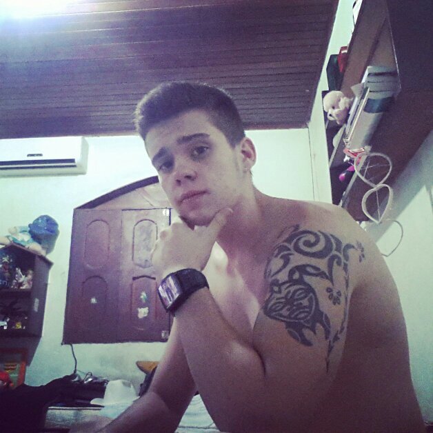 Acadêmico de administração.