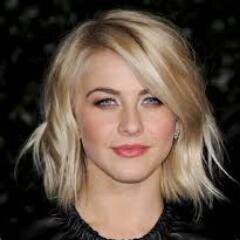 JHough_News's profile picture. Latest news about Julianne #Hough