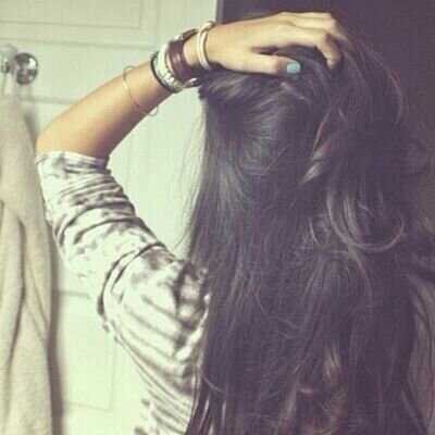 لو تشوفونہ و شلون يحآكيني
 مَ تلوموني لآ عشقتہ ..♥