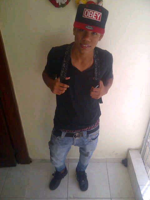 •Sтαℓкєαмє;  Ð'Lσs L°̩иd♡иεs                •'Cняιѕ Bяσωη'• @DiimeBebah 0.7♡∞