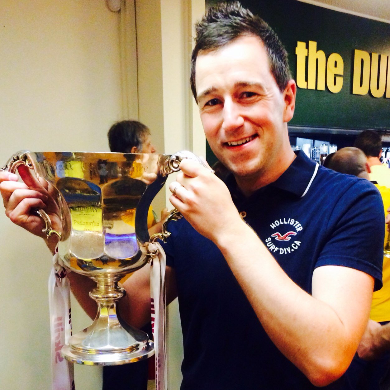 dropitlowswifty's profile picture. 