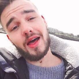 FREE FOLLOW!! dont follow back on this account if u want please FOLLOW MY MAIN ACCOUNT  @niallbeemineee :) thank you