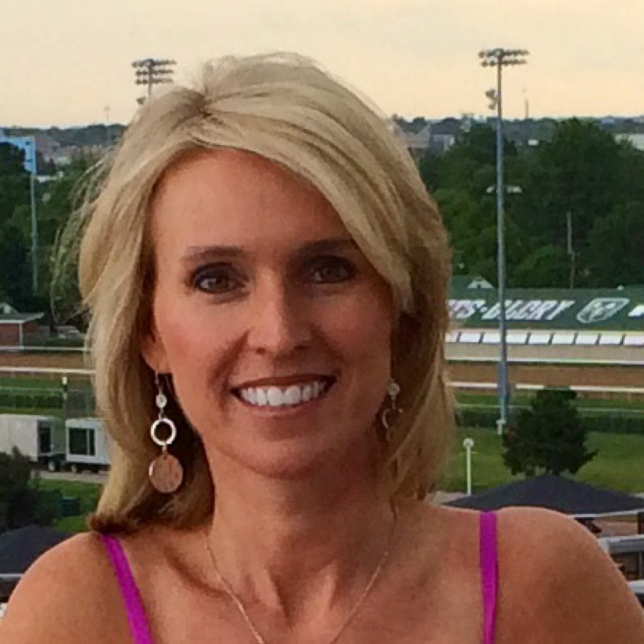 kelleyragains's profile picture. 