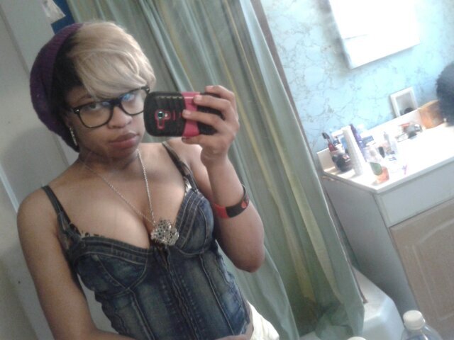 sk8nationdiva's profile picture. 