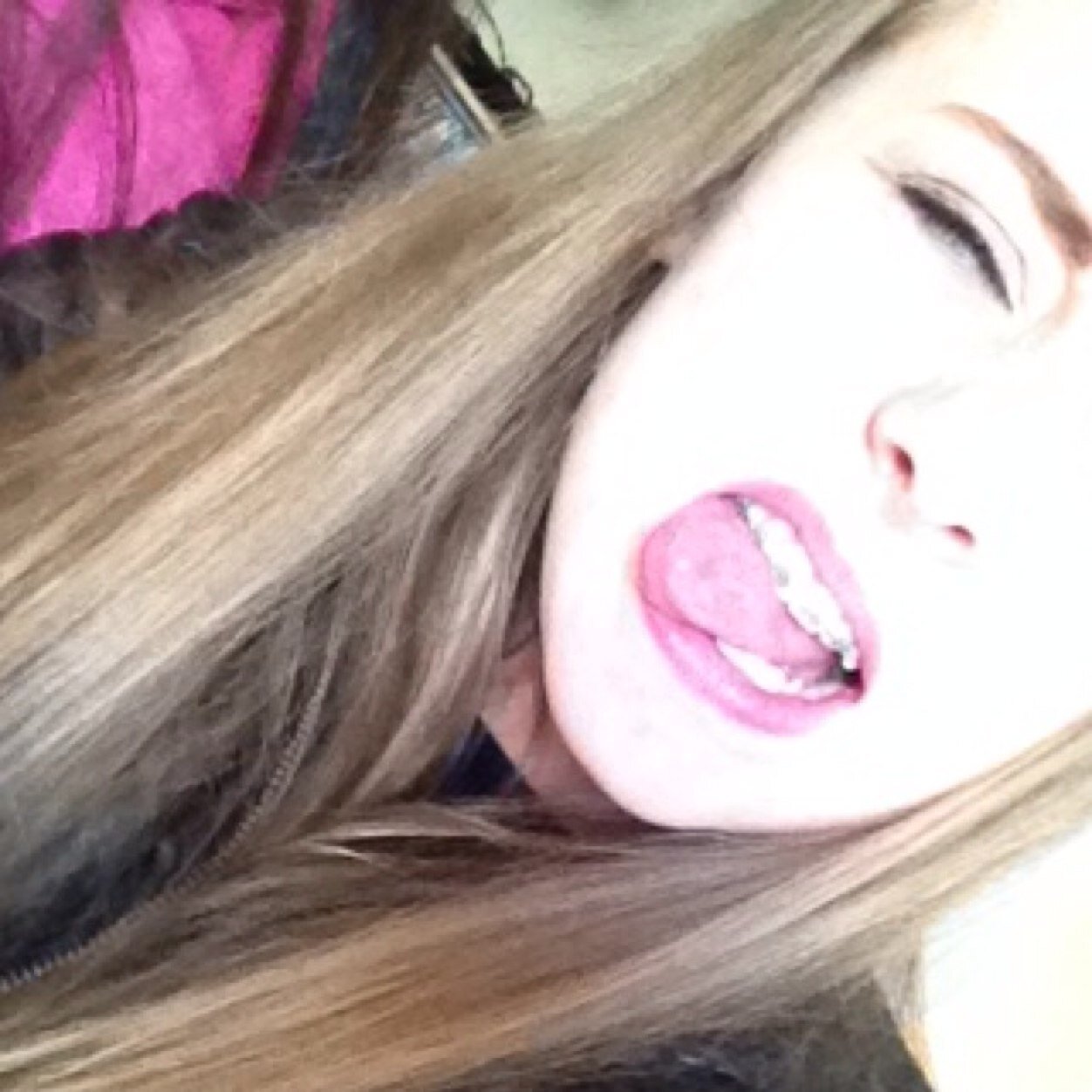 Hey im hailey I love The Janoskians janoskianator follow me please