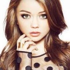Latest news about Sarah #Hyland