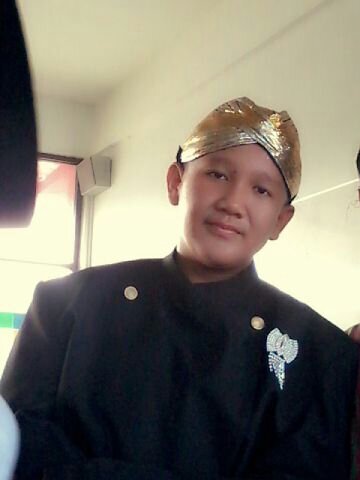 SMPIT AL-AZHAR JAGAKARSA,pin:75F53941E,instagram:RIFQY38