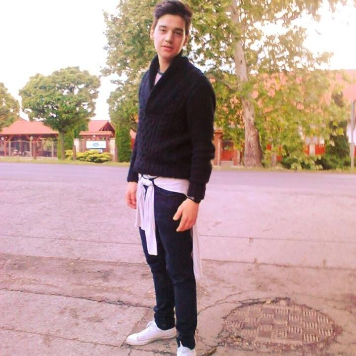 Followme                                       Instagram:bukipisti98                     Ask.fm:pistiranger