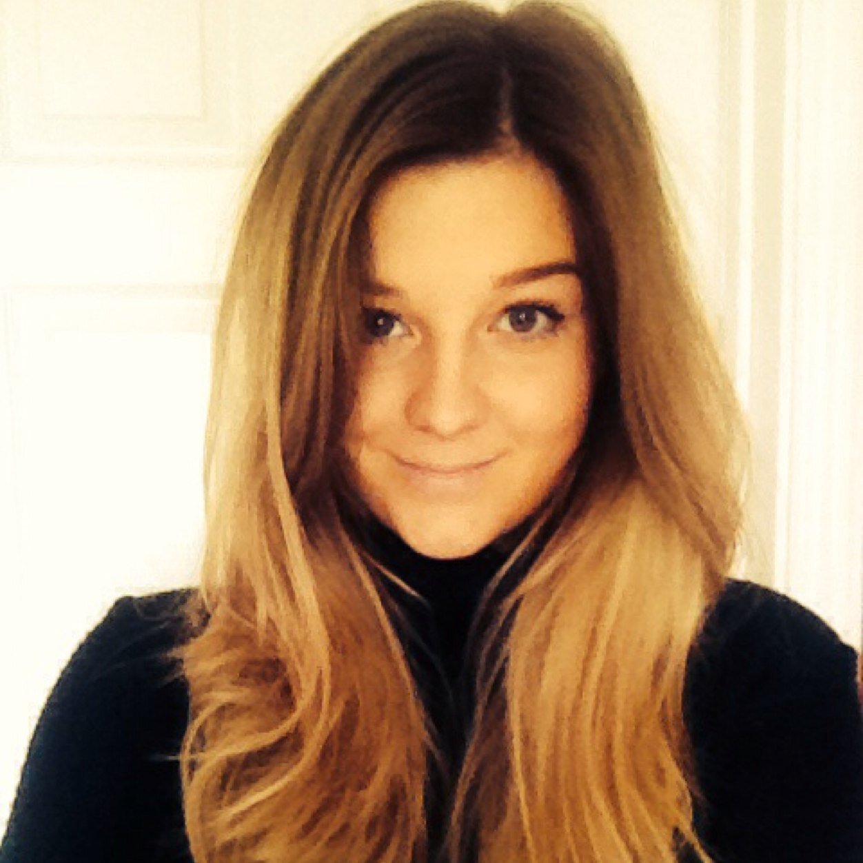 abslyons's profile picture. 