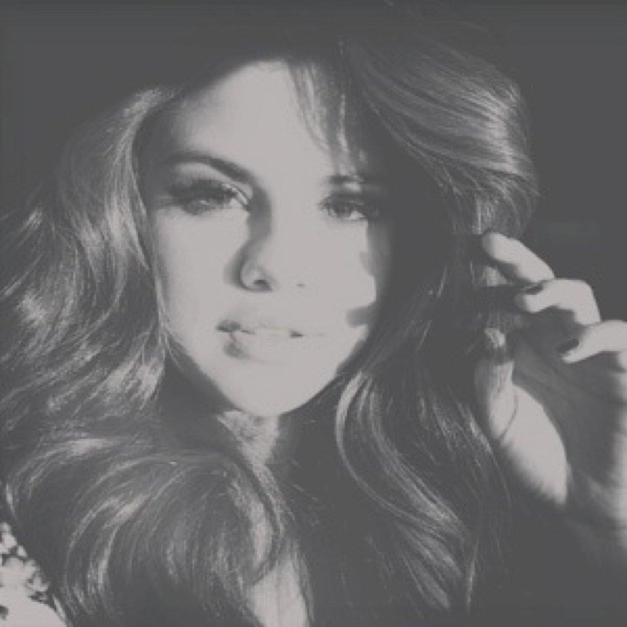 Swiftie forever and always bitches FOLLOW @simpIyespinosa or you lose this follow