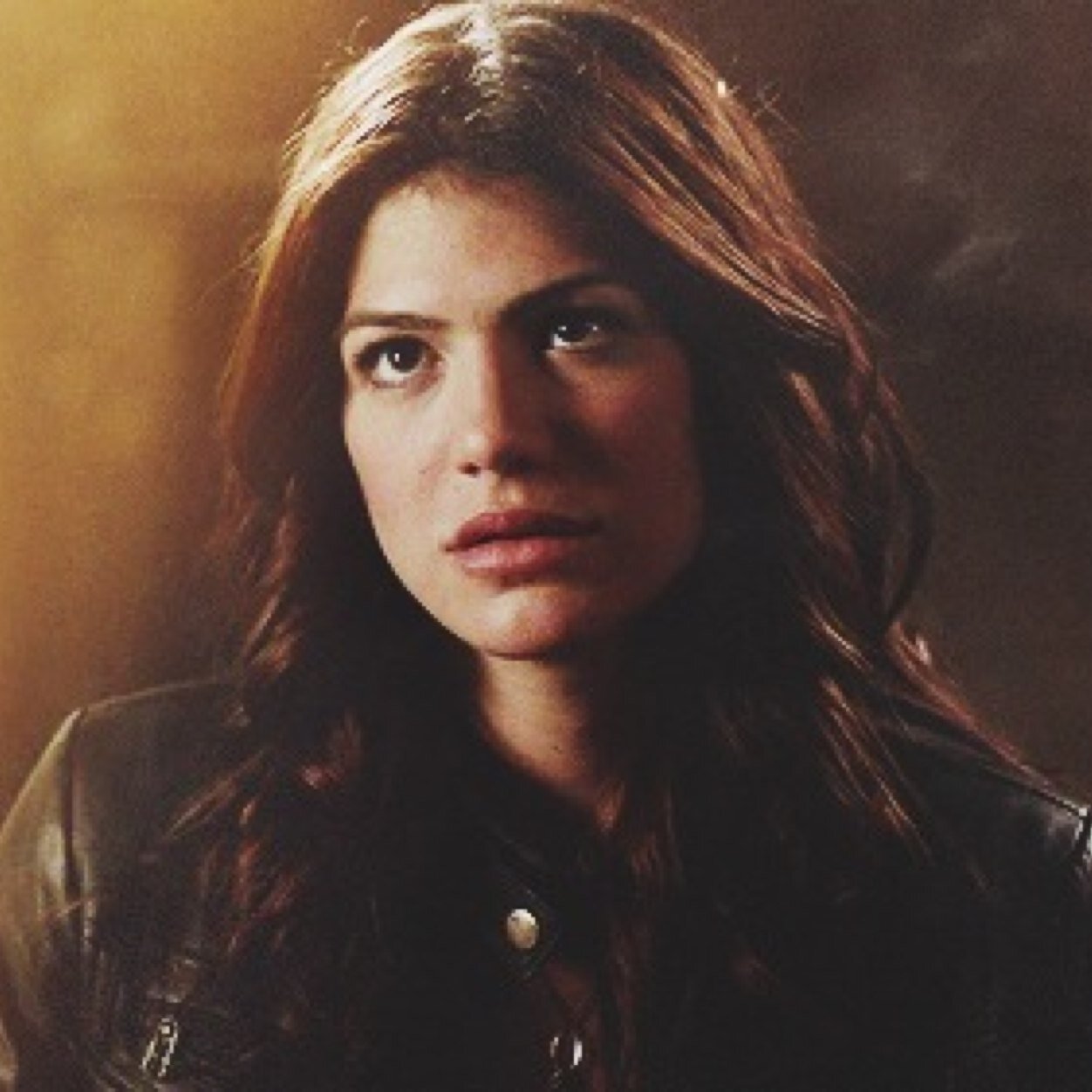 Forensic Scientist for none other than New Scotland Yard. The World's a cesspool for criminals. [#RP/MV]