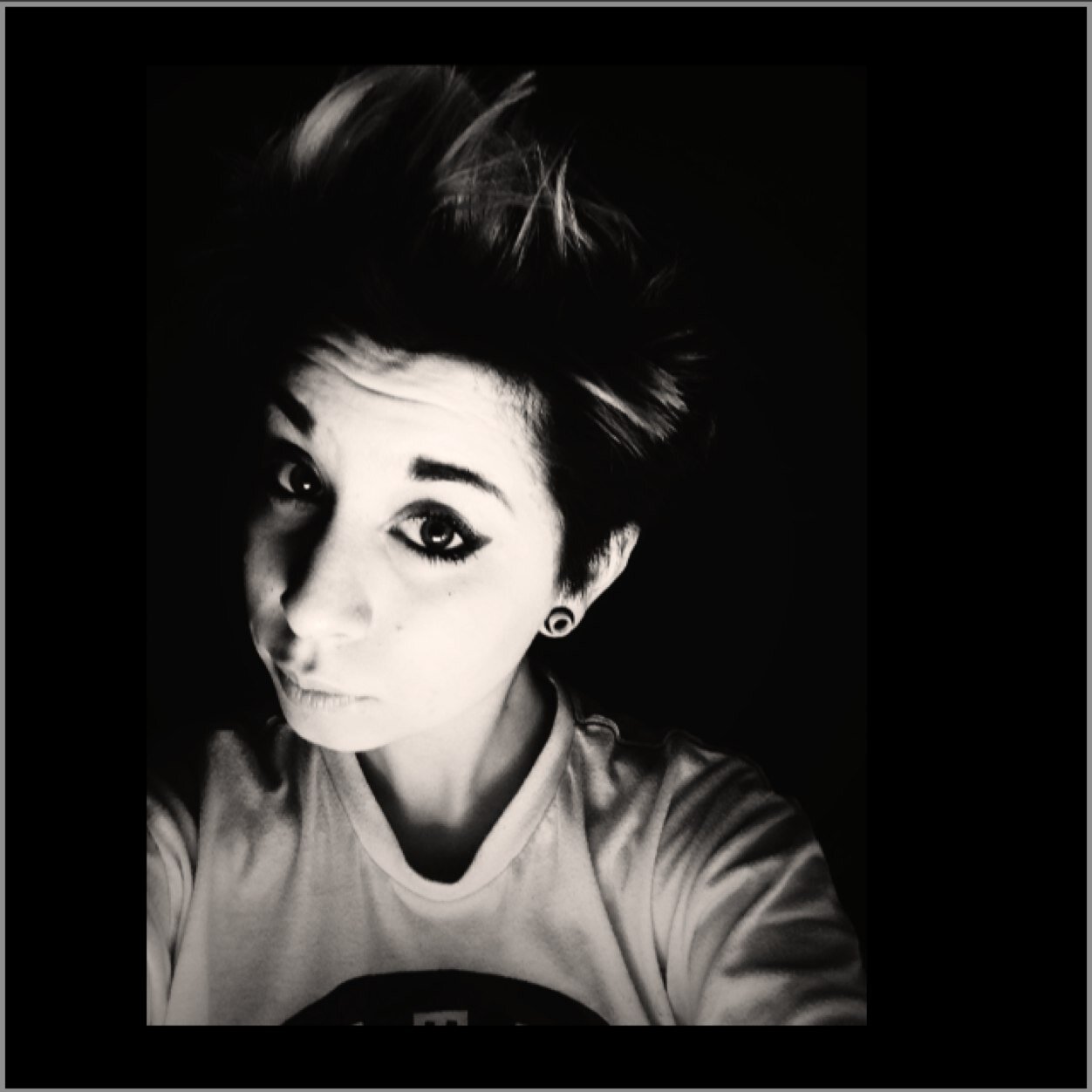 BocelliEmi's profile picture. 