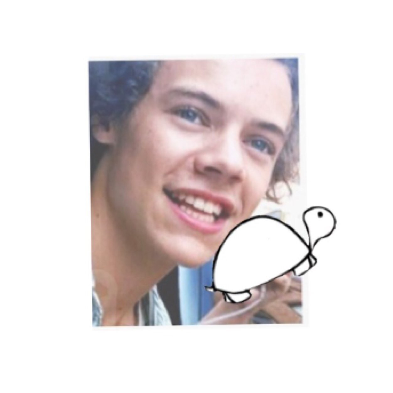 hi guys its @haroldaisys i make layouts here yay just dm me or tweet me which one you want and ill get it to you ok ok bye