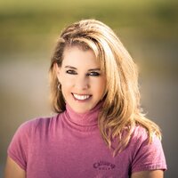 Tina Mickelson (@tinamickelson) Twitter profile photo