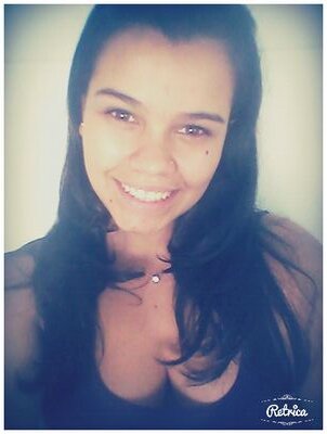 menina sorridente , brincalhona , mas muito sentimental ! ♡