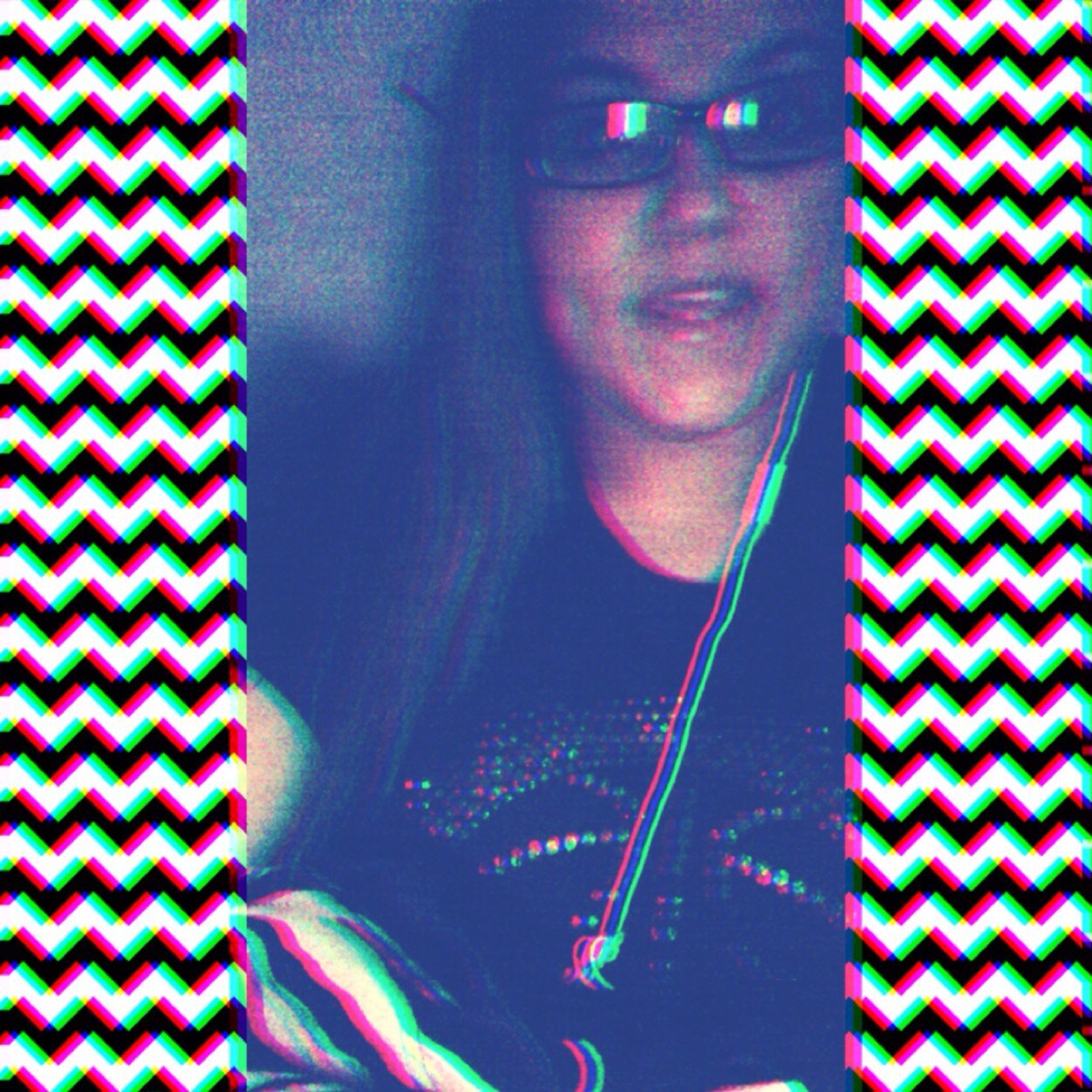 Follow me on Instagram ✨ @jalyssac22 Cheerleading is my life✨  Magcon