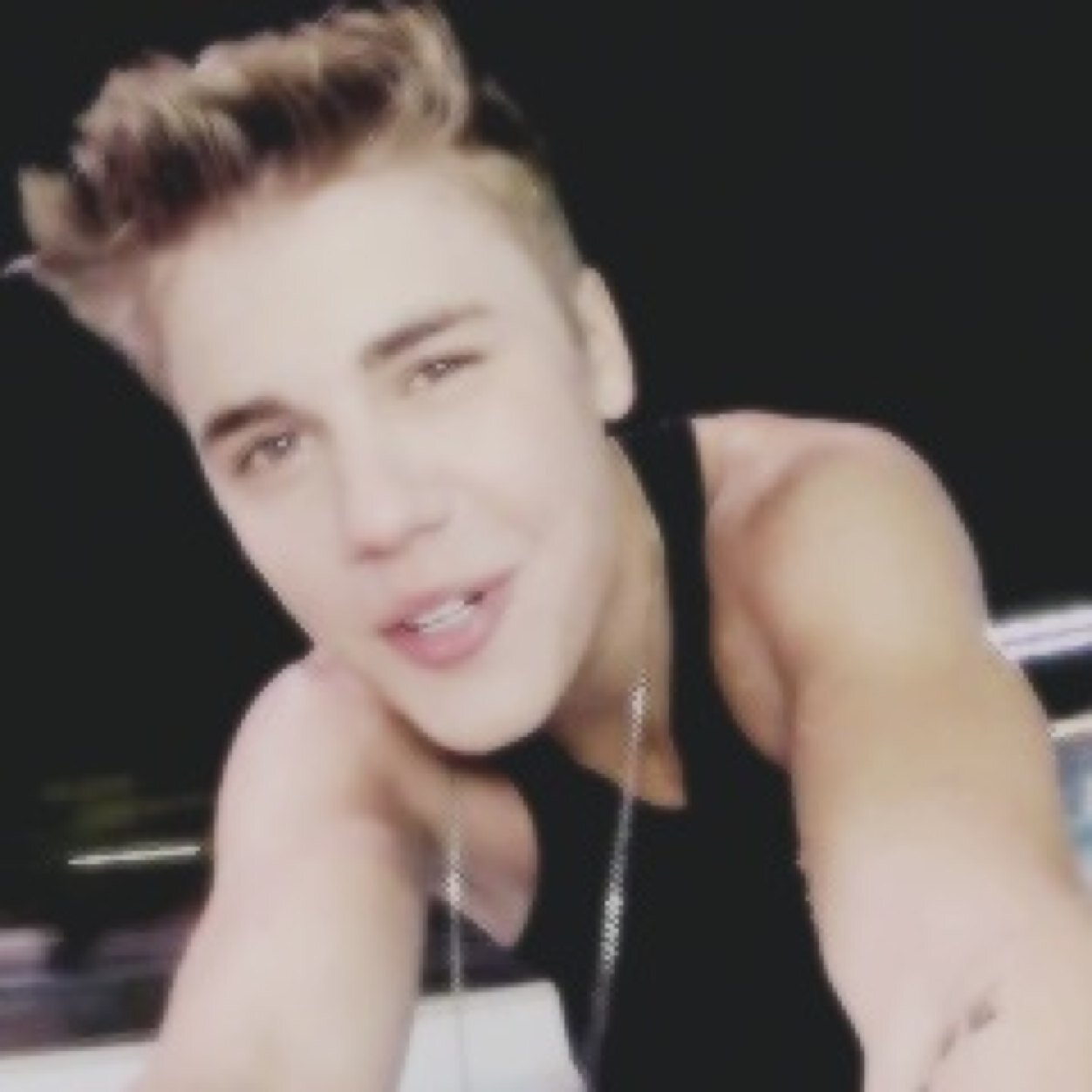 justin bieber | demi lovato | one direction Other account: @anxieuse