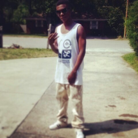 YOU DON'T KNOW MY STRUGGLE SO YOU CAN'T FEEL MY HUSTLE.
