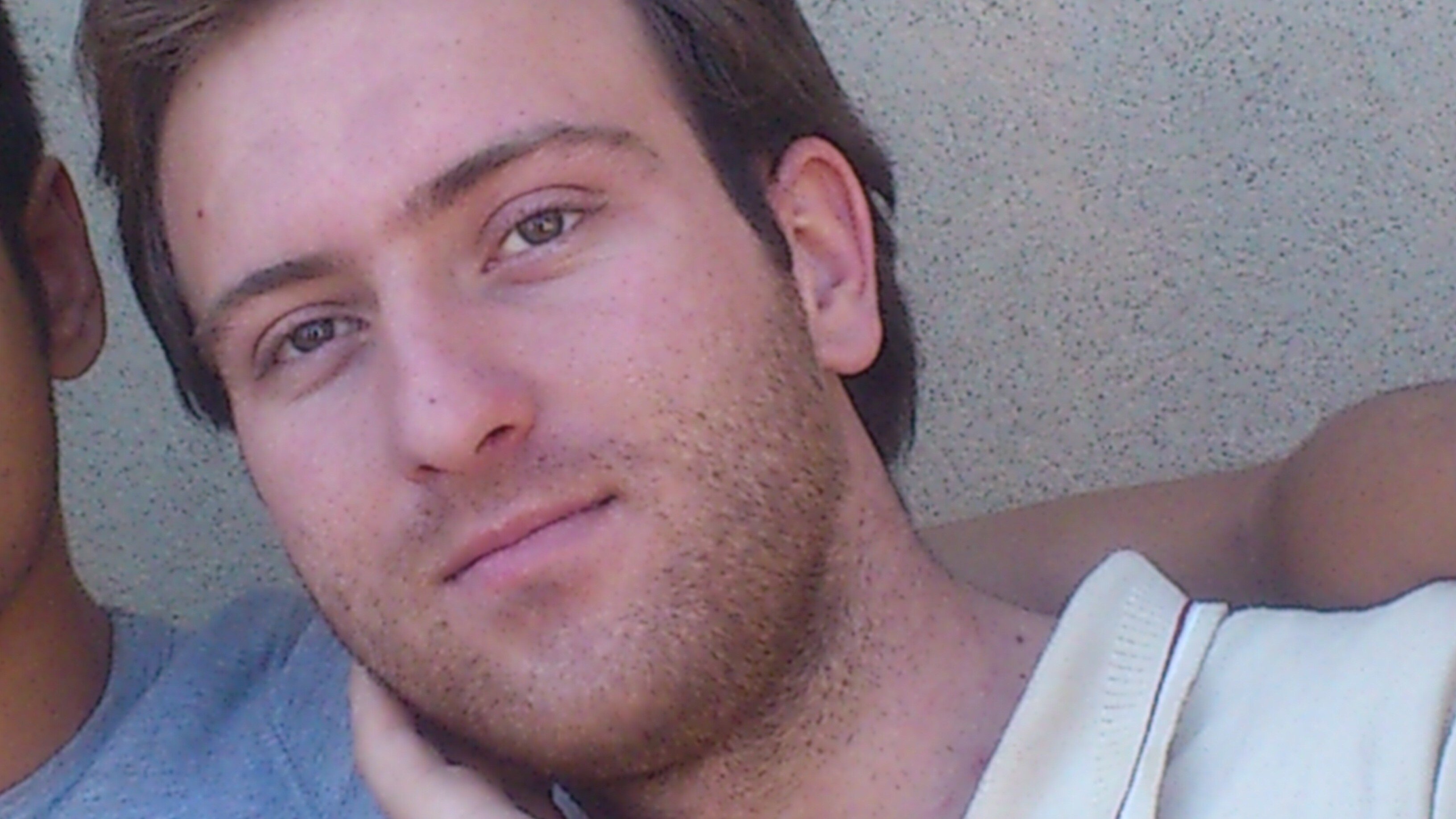 Hosseinyarahmad's profile picture. 