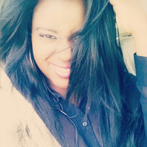 r&b singer trying to come up check my instagram @starprather2014 email me at starprather2014@com