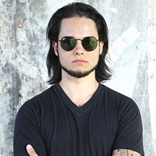 Baterista da banda Ilusória
http://t.co/Ful7Z2ZbCM
http://t.co/TMRyP7xM6v