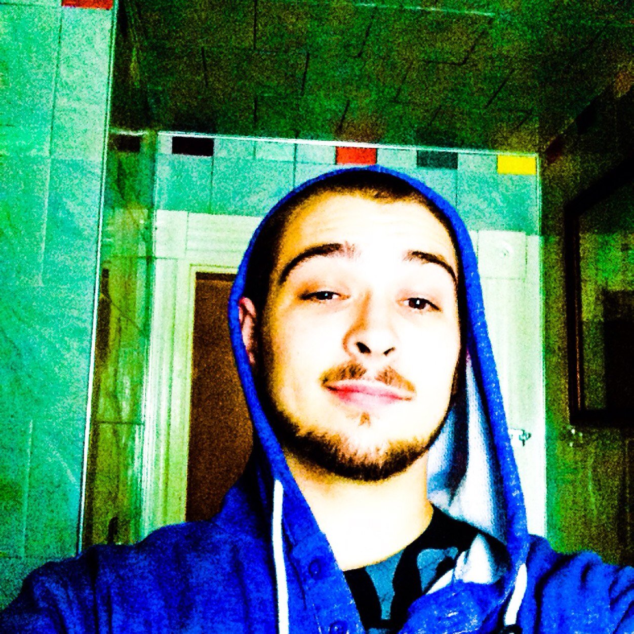 Halo 4 Competetive player.