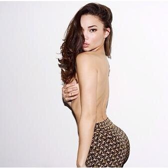 JustHotties's profile picture. Tweeting some of the hottest pictures on Twitter. :)